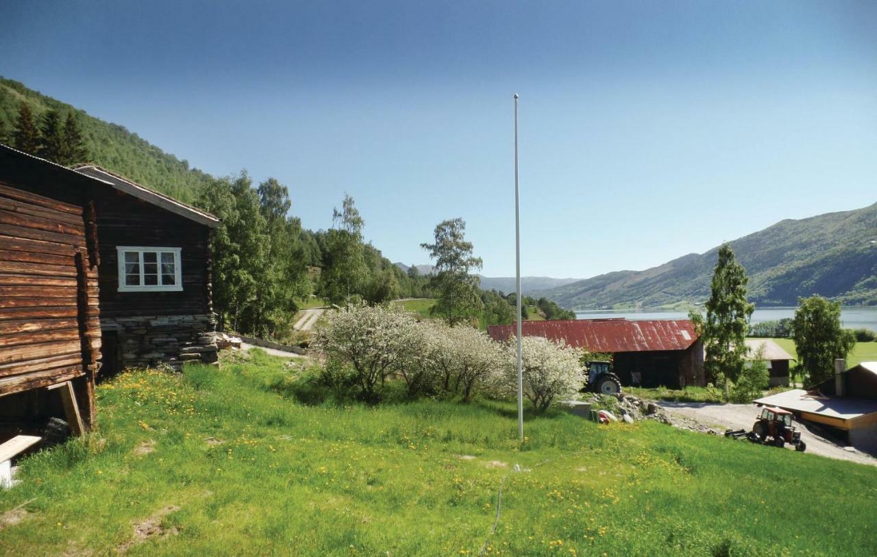 Awesome Home In Vaga With House Sea View Vågåmo Zewnętrze zdjęcie
